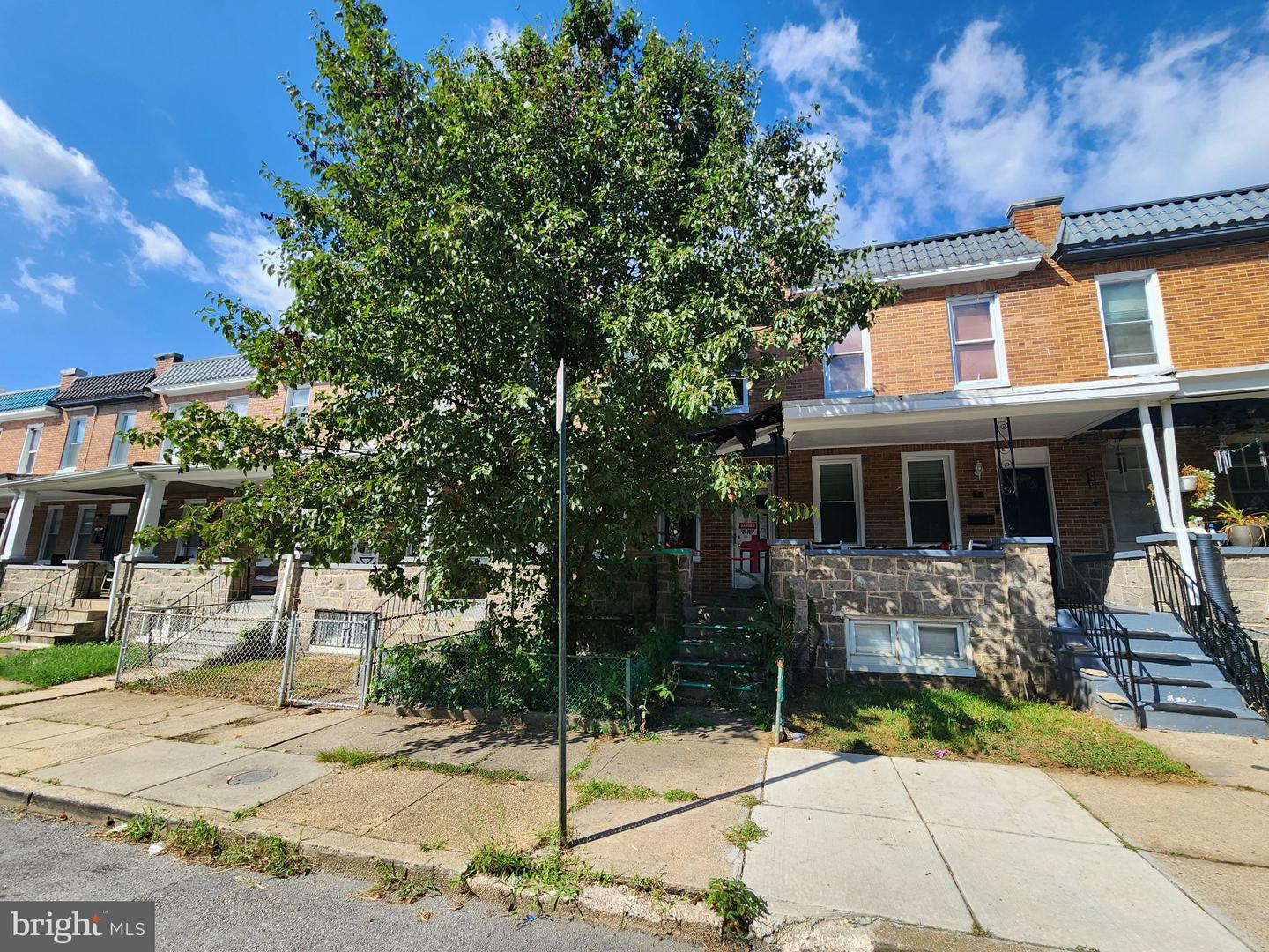 42 N Ellamont St Property Photo 3