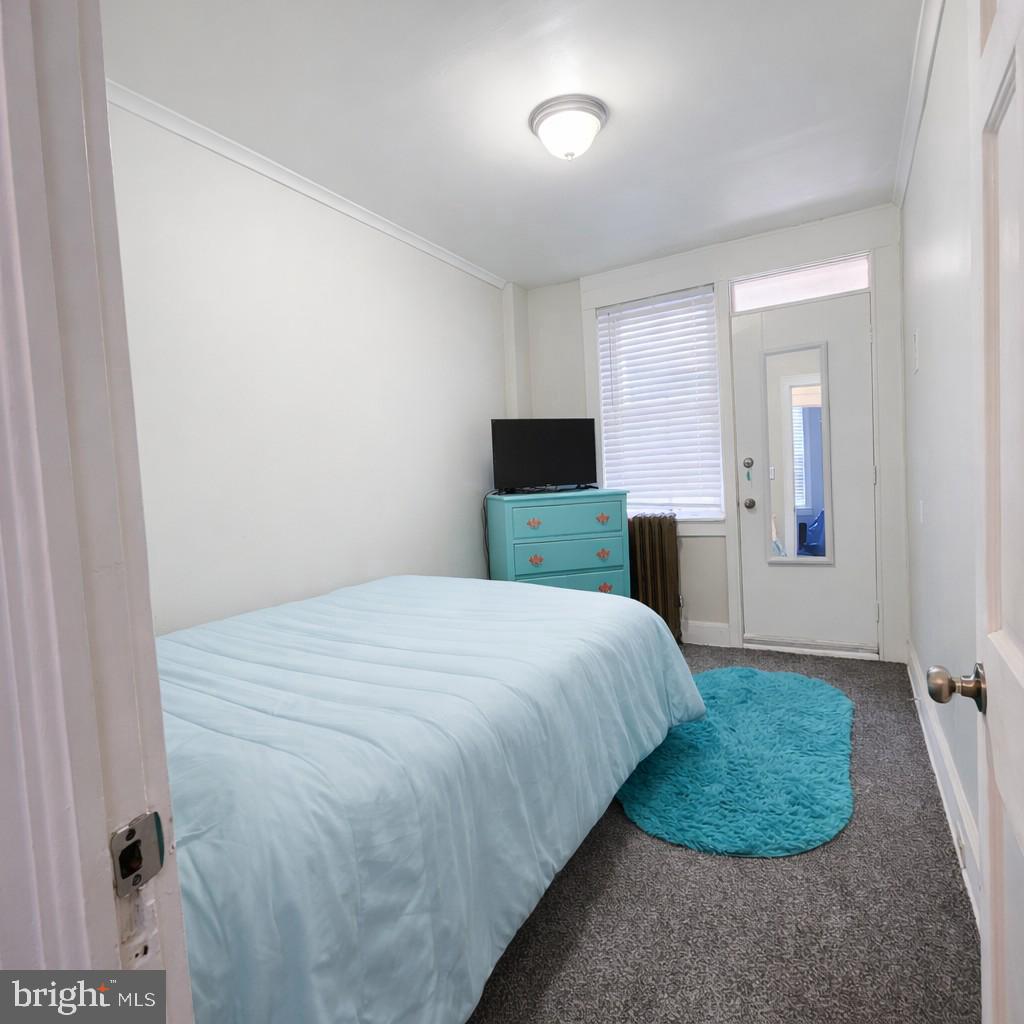 658 Dumbarton Ave Property Photo 16