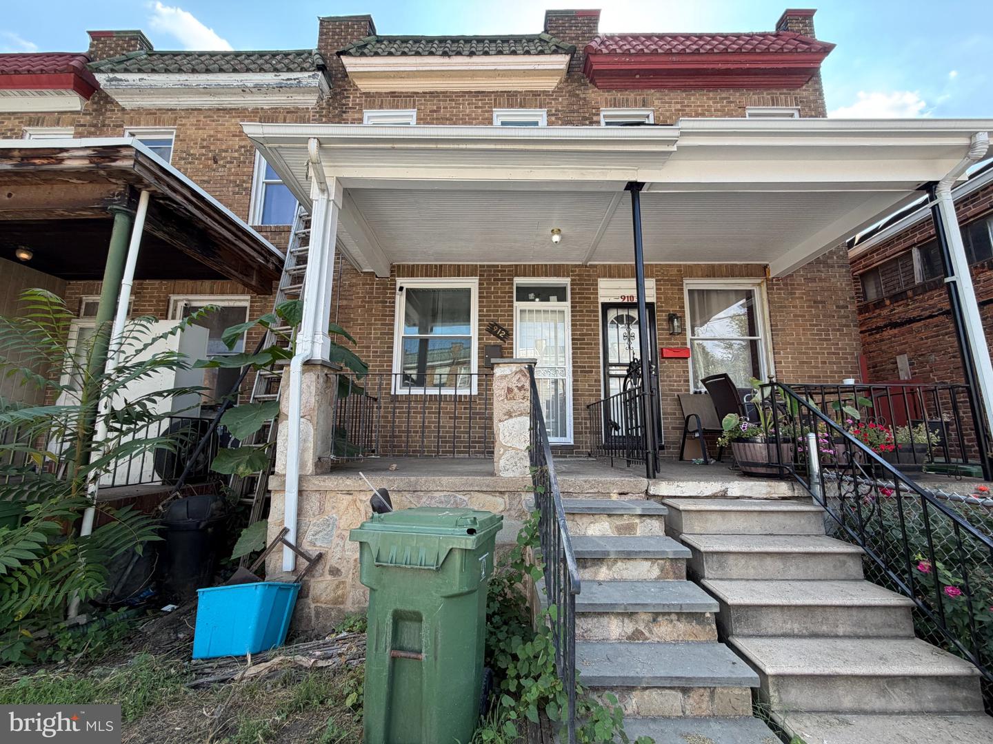 912 Brunswick St Property Photo 2