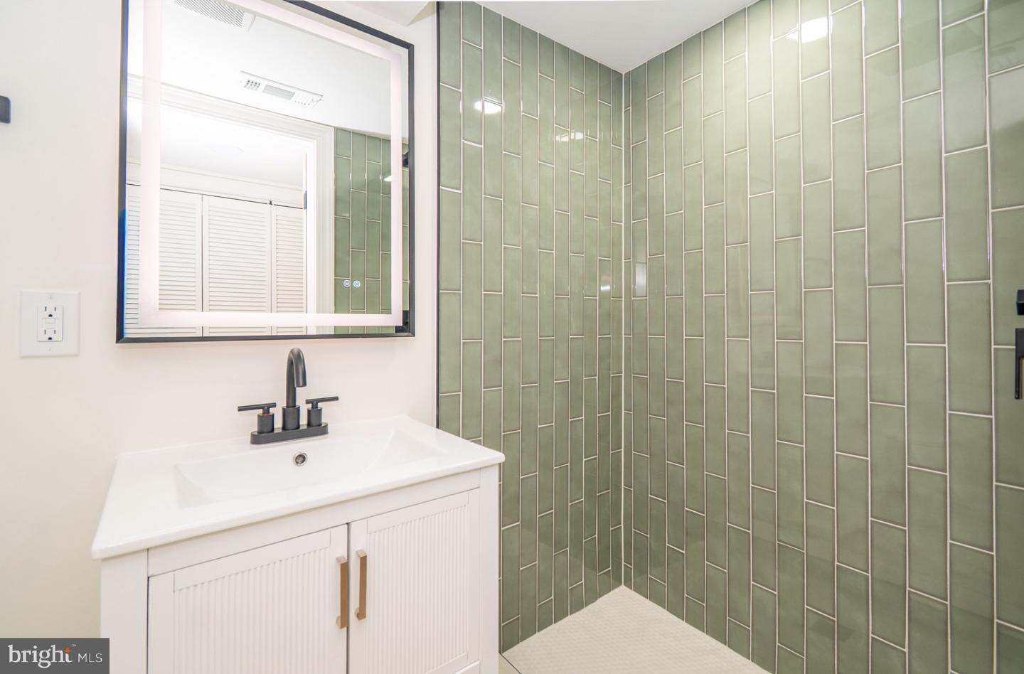 2612 Cecil Ave Property Photo 3