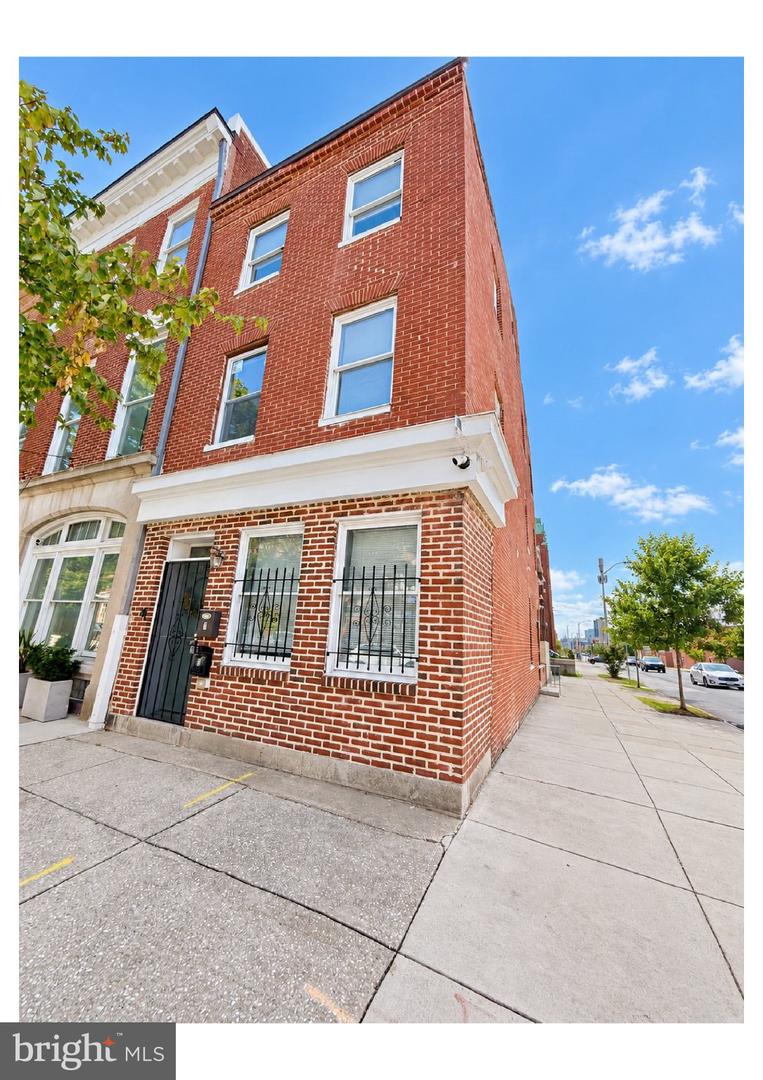 1501 E BALTIMORE ST Property Photo 1