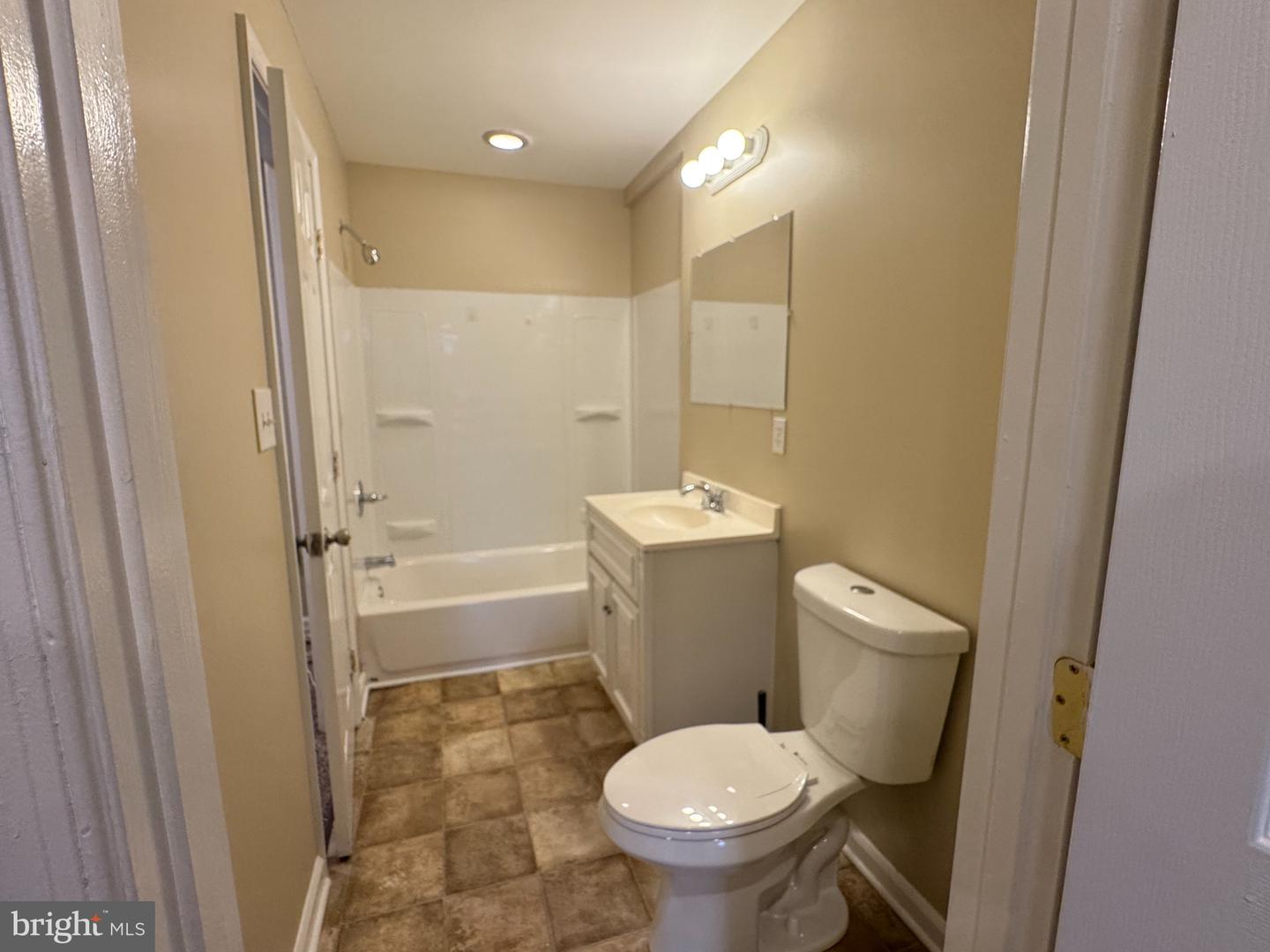 2229 Jefferson St Property Photo 20