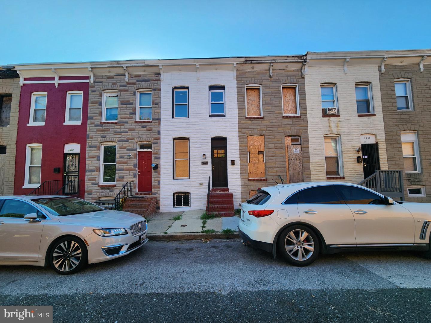1337 WARD ST Property Photo 1