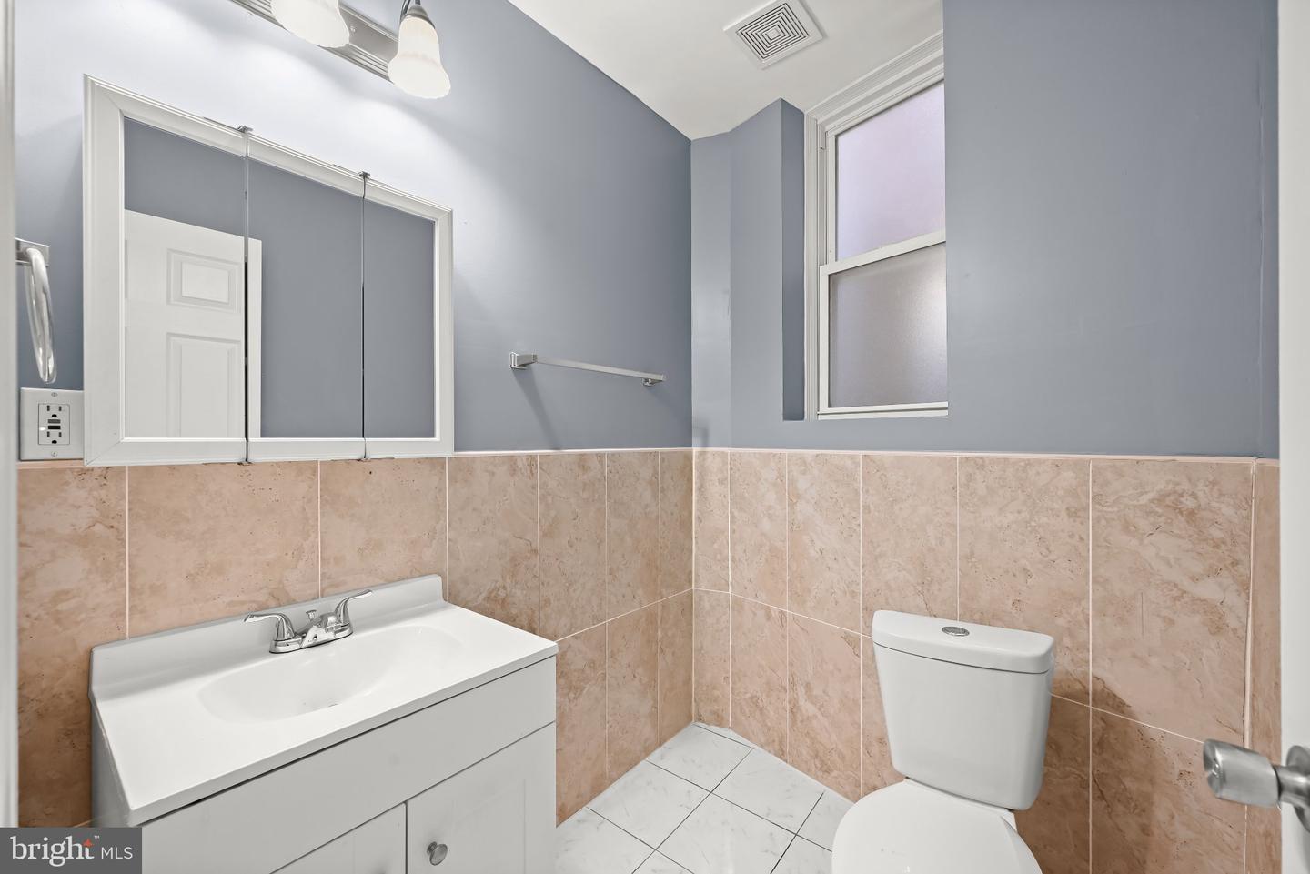MDBA2231420 Property Photo 16