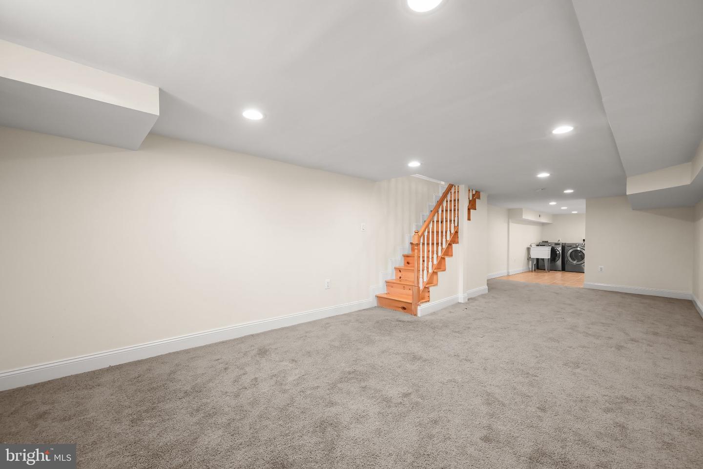MDBA2231420 Property Photo 24