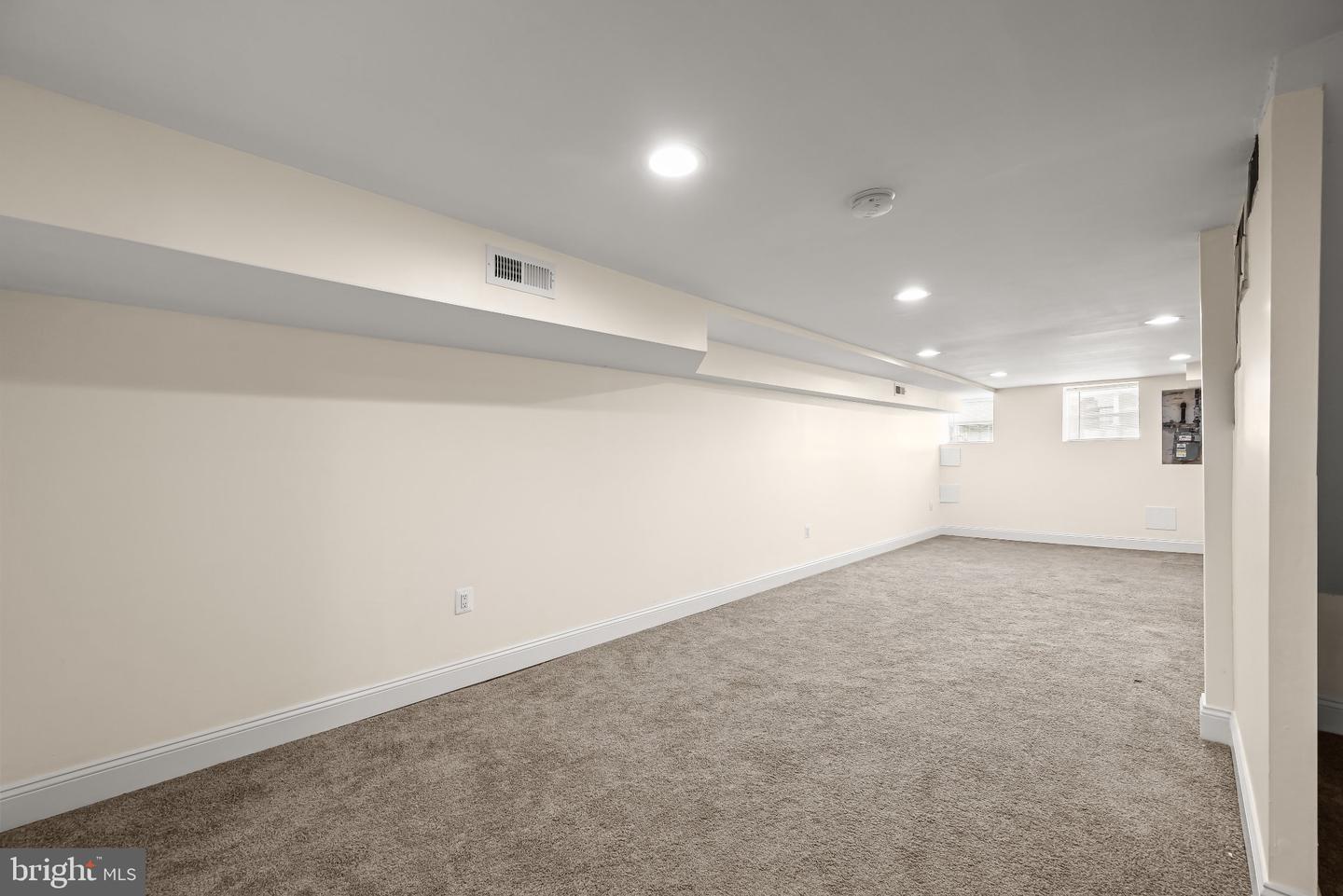 MDBA2231420 Property Photo 28