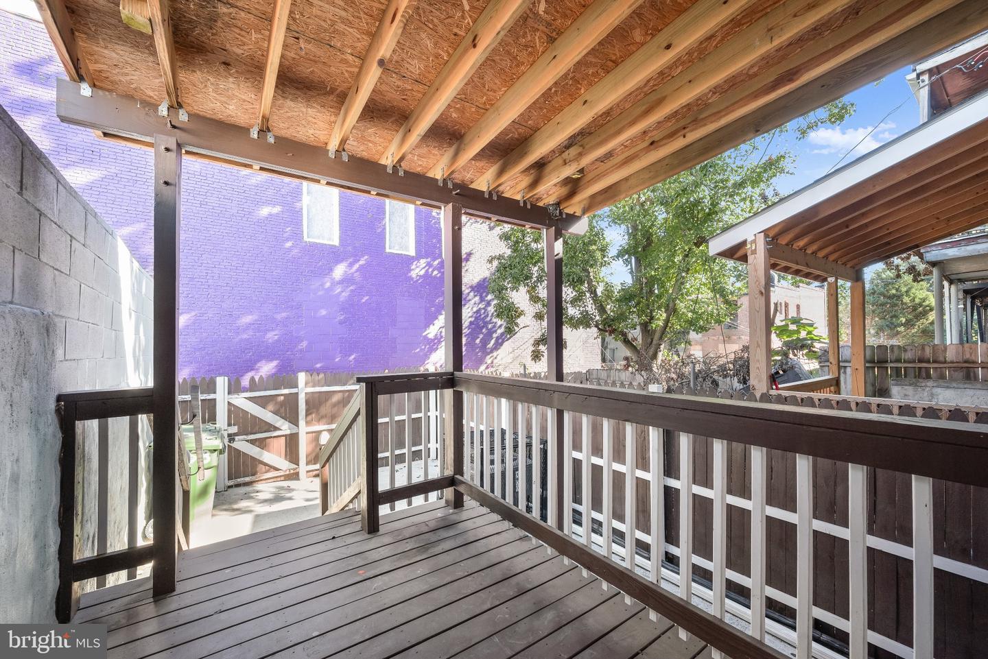MDBA2231420 Property Photo 33