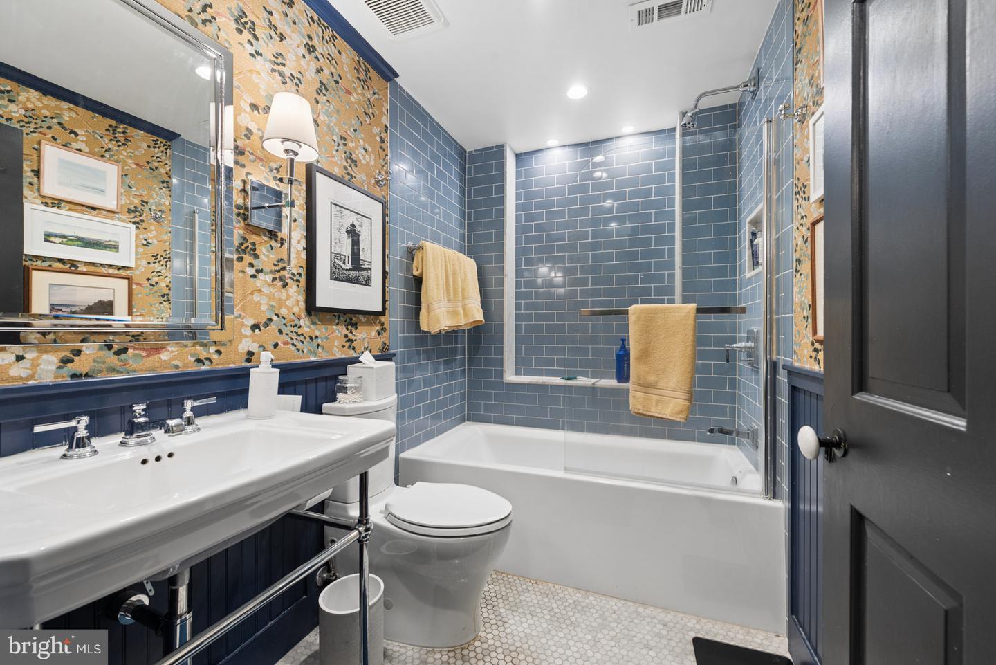 12 W Hamilton St Property Photo 36