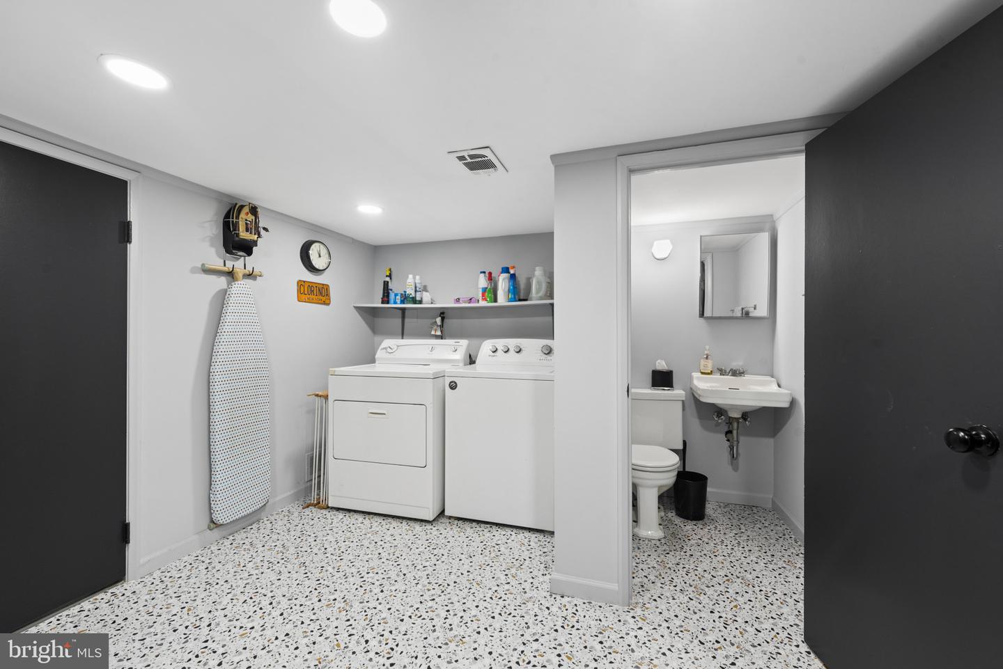 12 W Hamilton St Property Photo 37