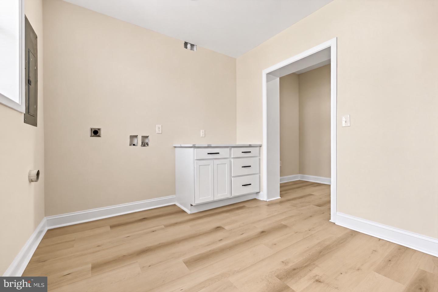 3232 E Lombard St E Property Photo 14