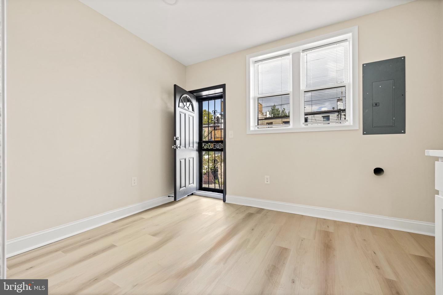 3232 E Lombard St E Property Photo 15