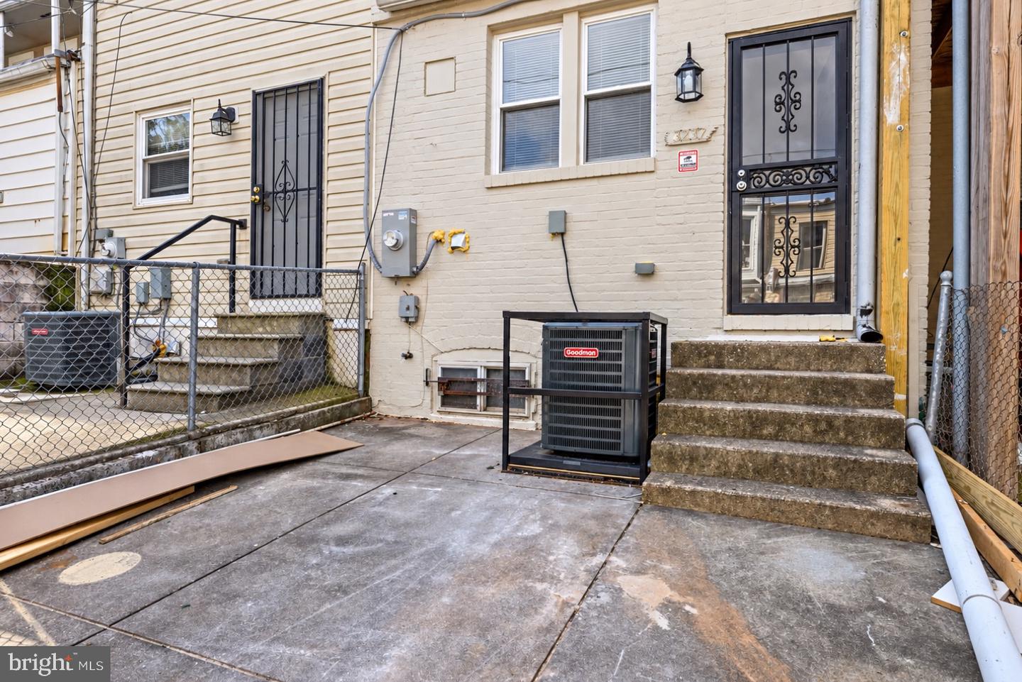 3232 E Lombard St E Property Photo 41