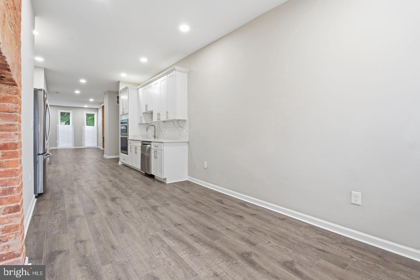 1032 N Fulton Ave Property Photo 10