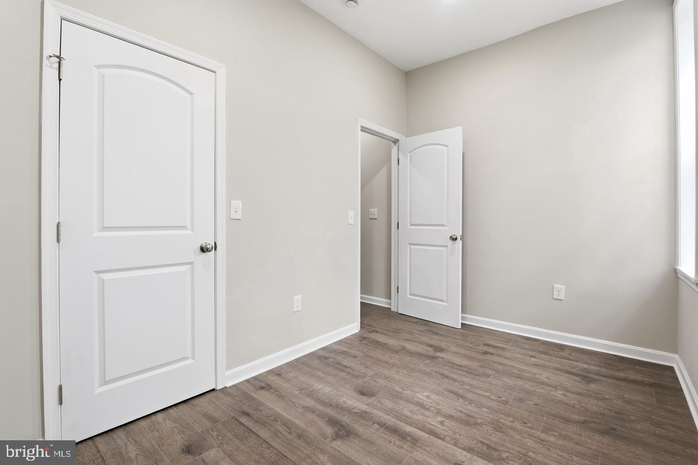 1032 N Fulton Ave Property Photo 18