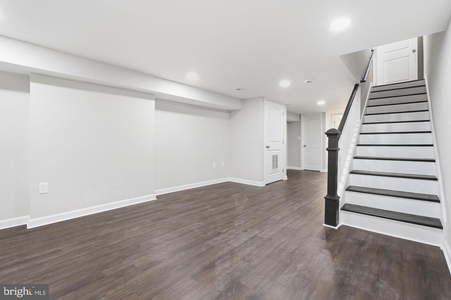 1032 N Fulton Ave Property Photo 29