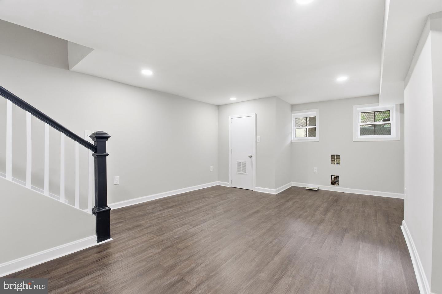 1032 N Fulton Ave Property Photo 31