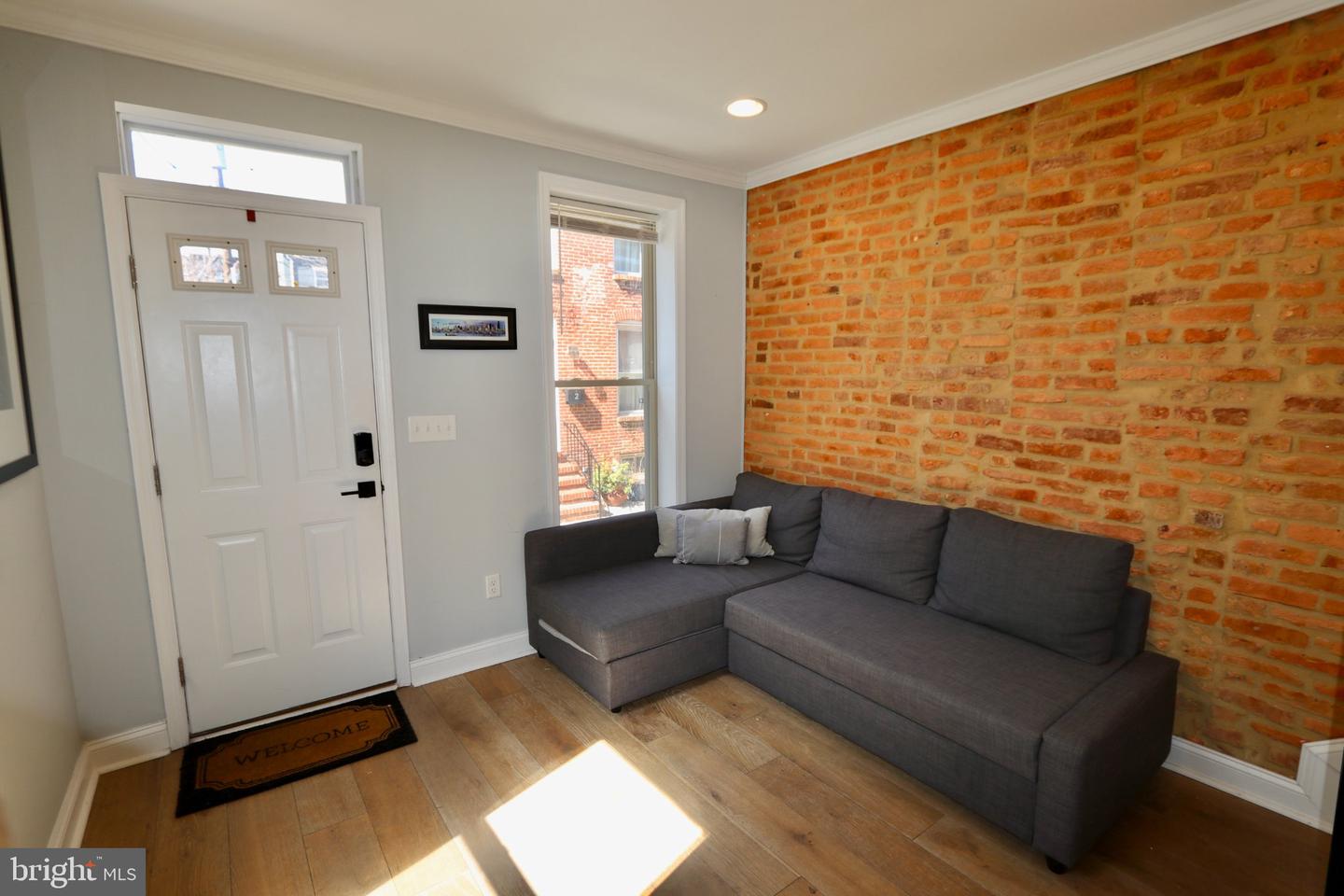 1 N Bradford St Property Photo 2