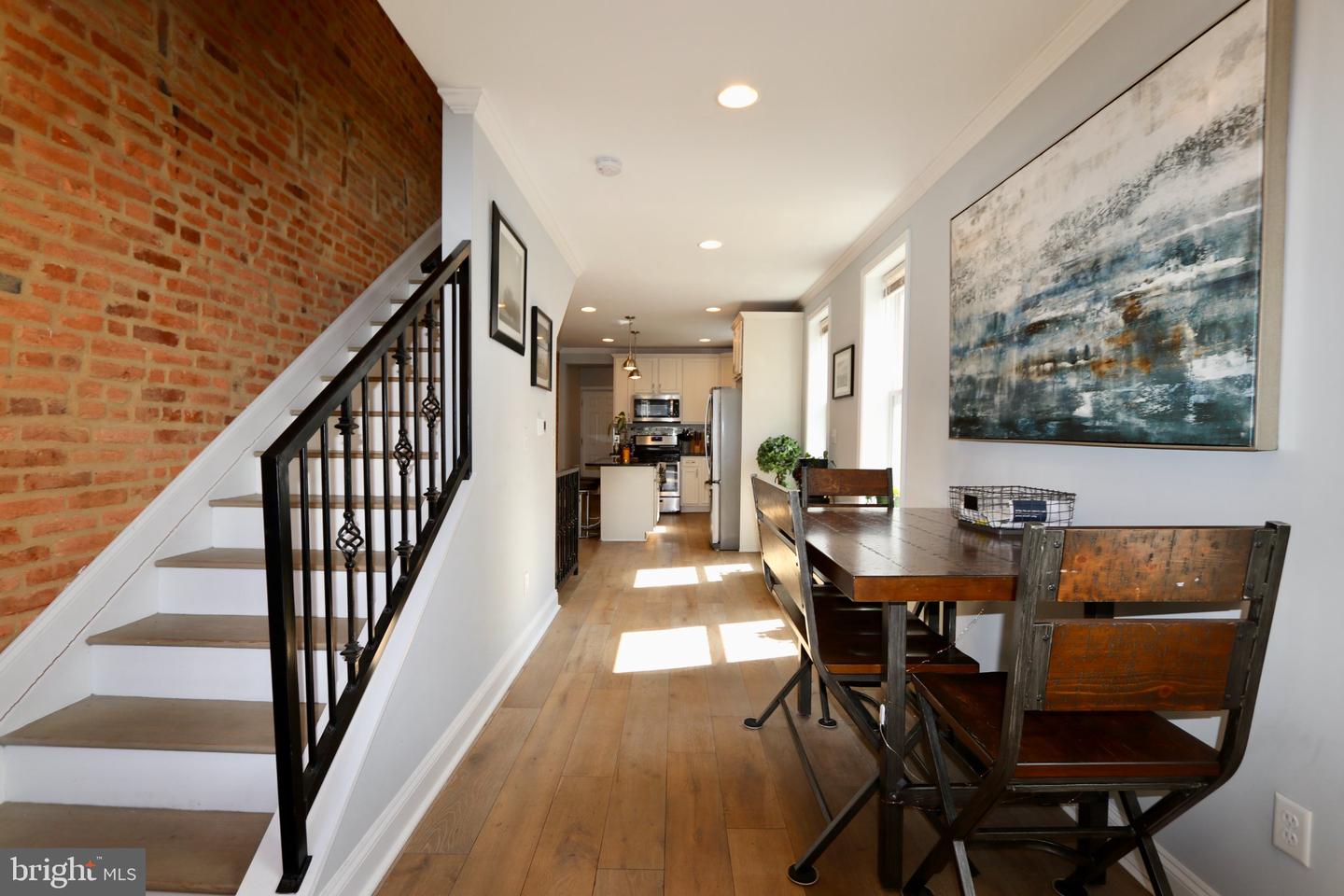 1 N Bradford St Property Photo 3