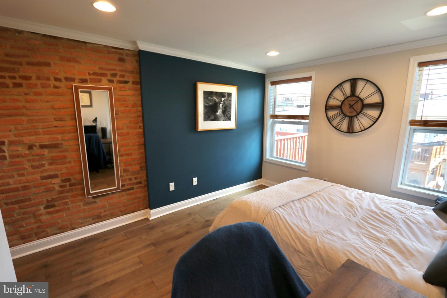1 N Bradford St Property Photo 10