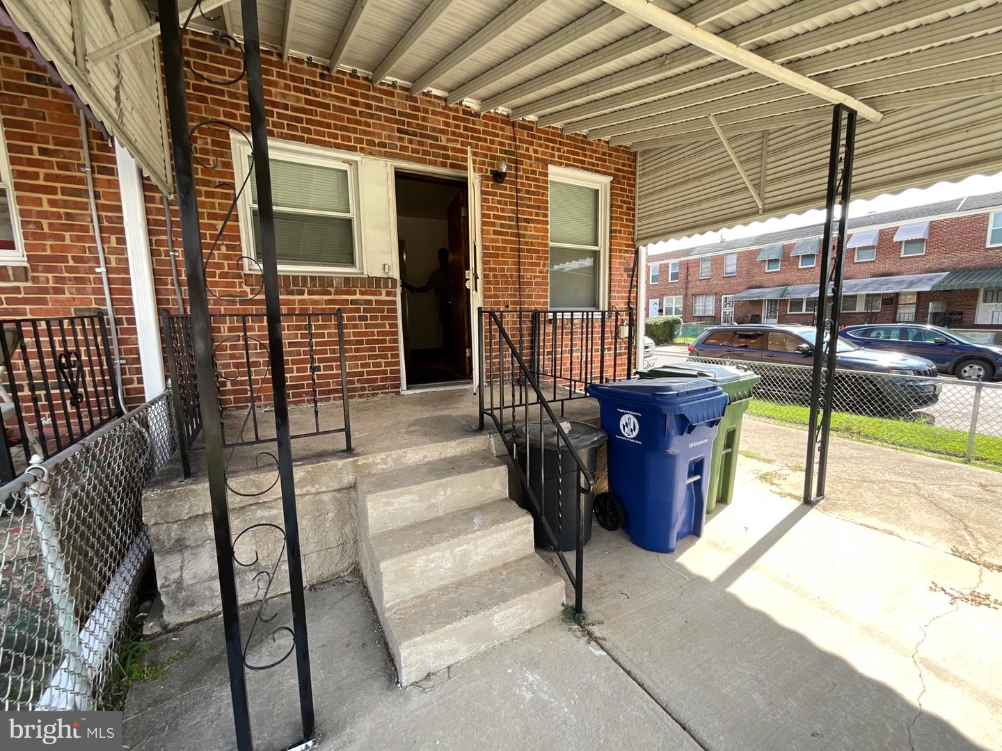 3018 E Larue Sq E Property Photo 17