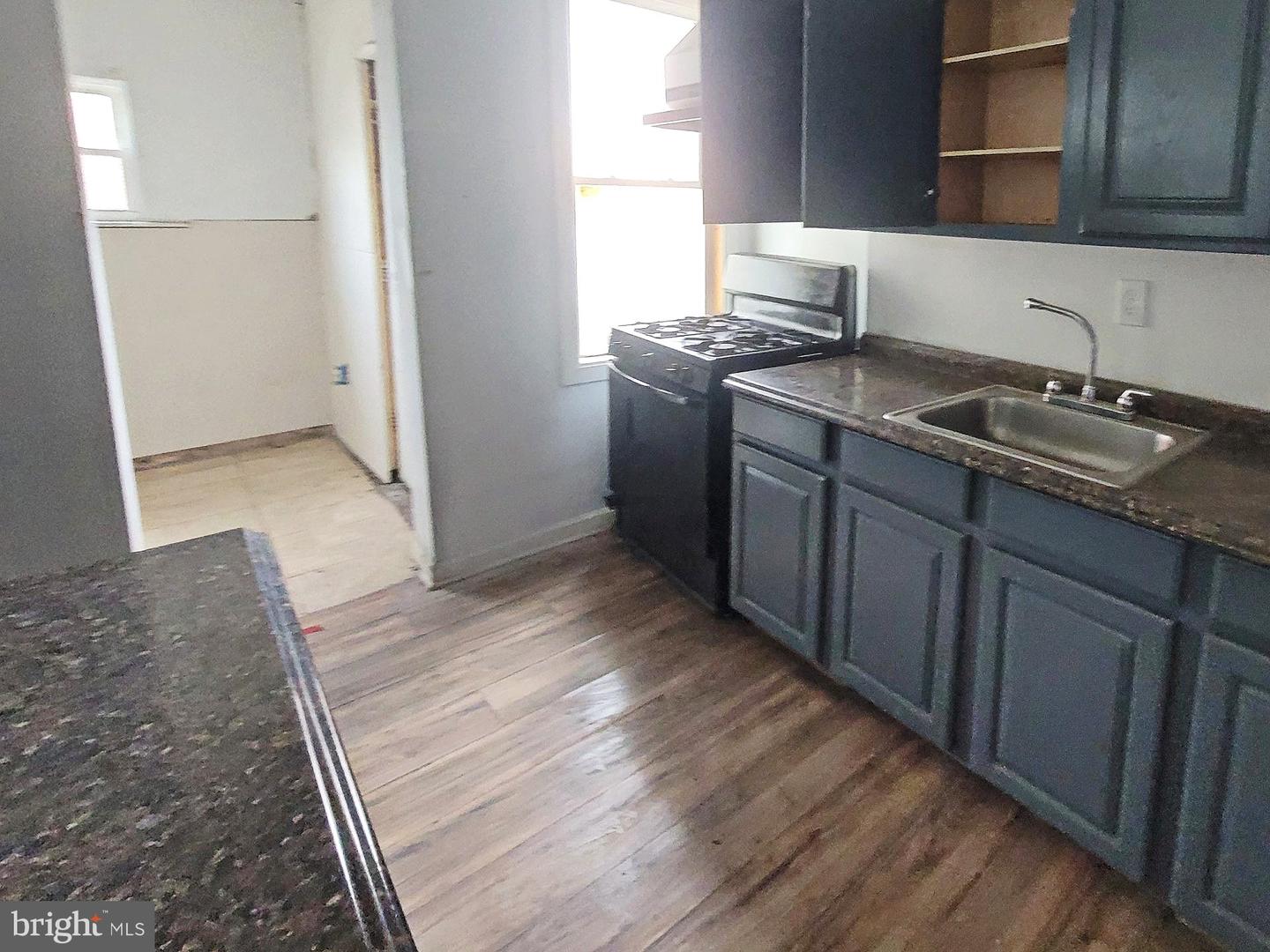 3503 W Franklin St Property Photo 5