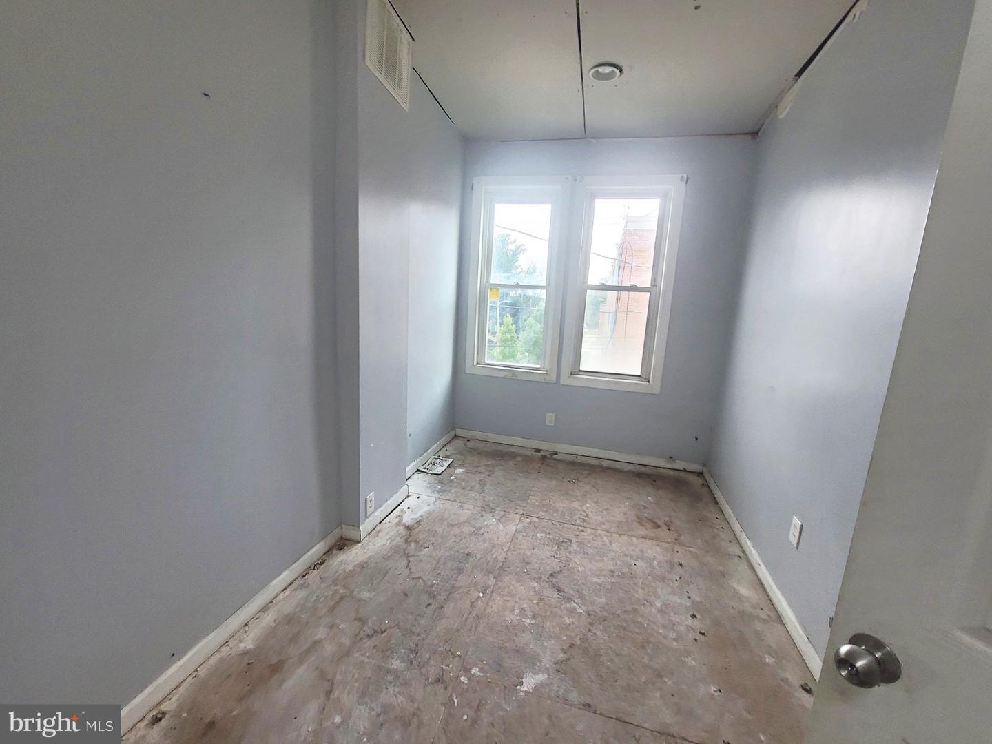3503 W Franklin St Property Photo 13