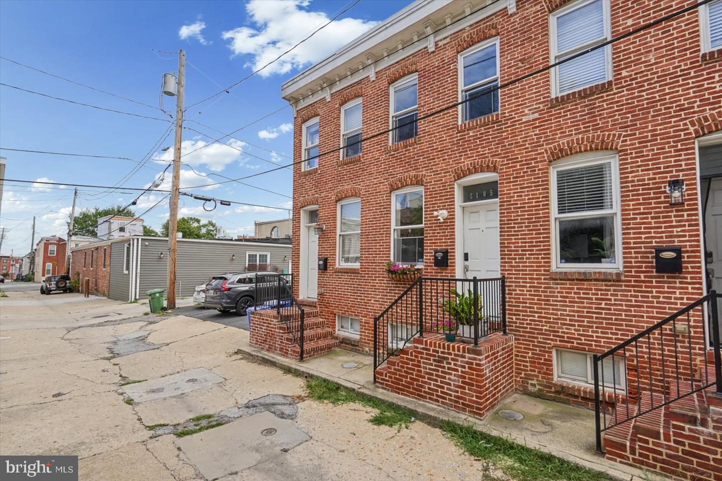 2105 E Lamley St Property Photo 2