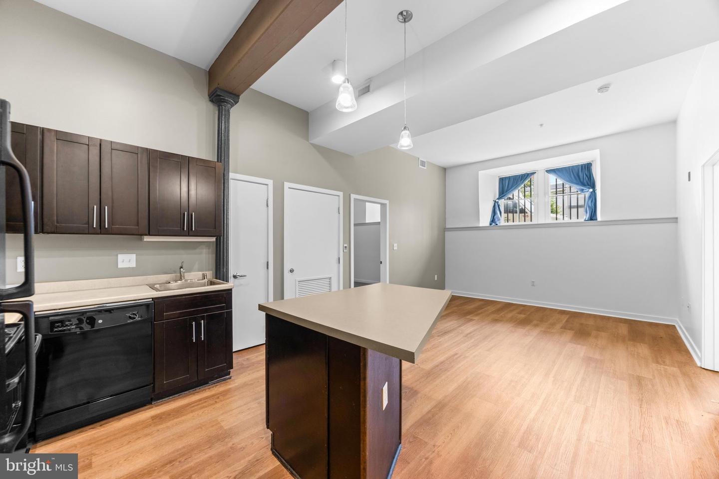 1500 Union #111 Property Photo 11