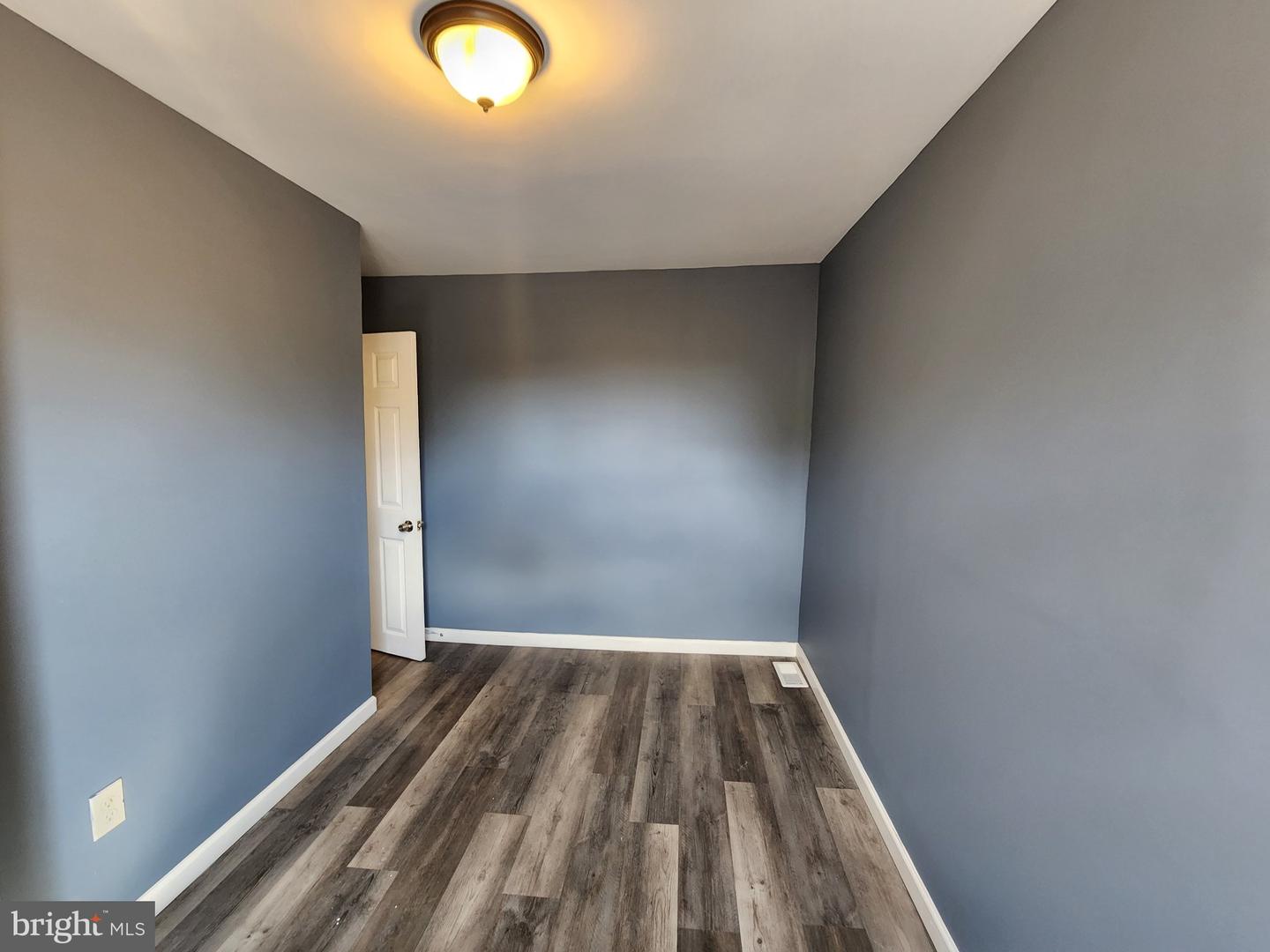 2865 W Lafayette Ave Property Photo 14