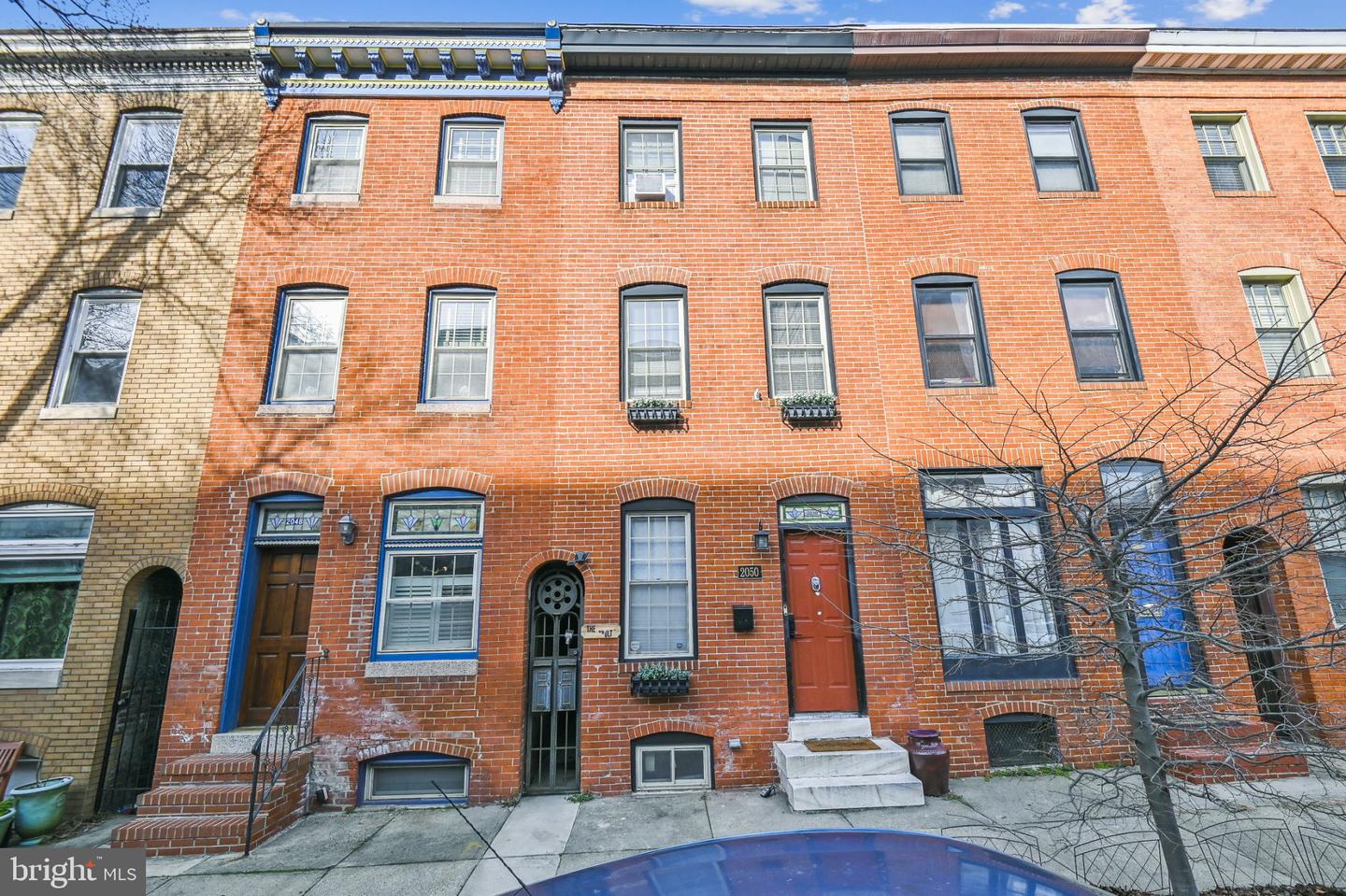 2050 Bank St Property Photo 3