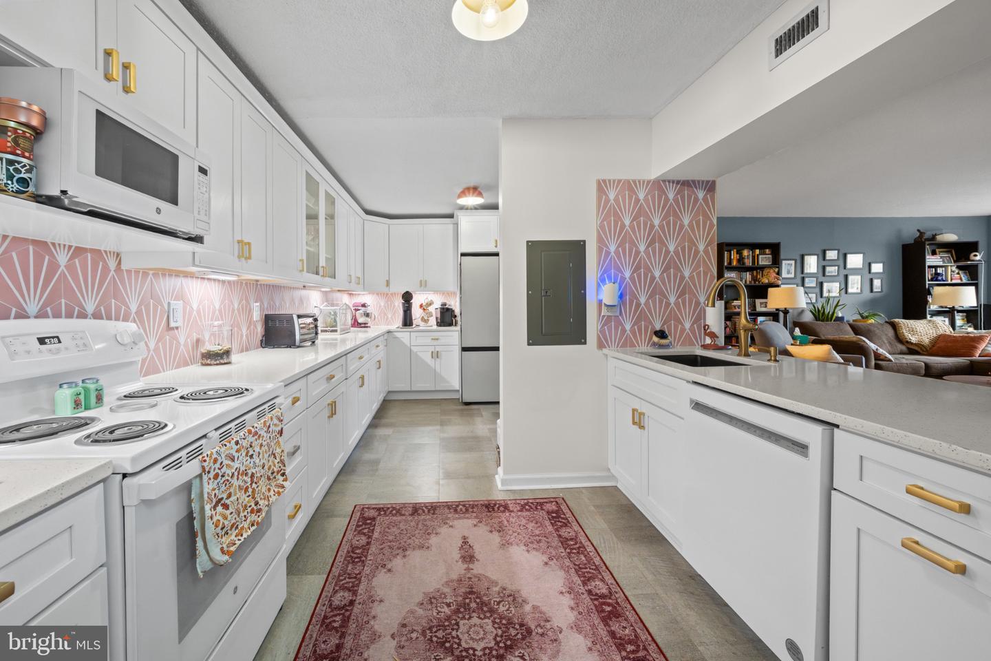 MDBA2231628 Property Photo 10