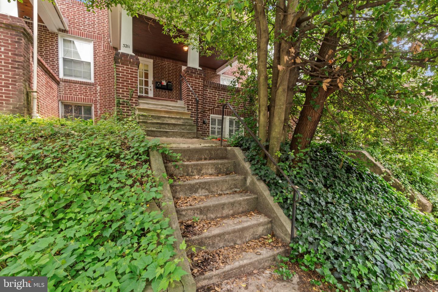 3211 GUILFORD AVE Property Photo 1