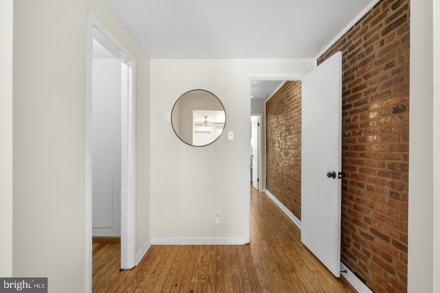 909 S Streeper St Property Photo 25