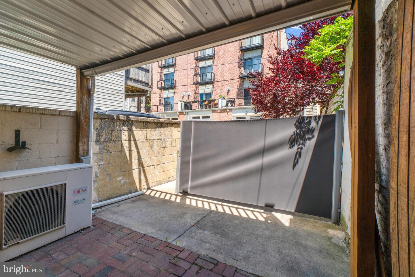 909 S Streeper St Property Photo 34