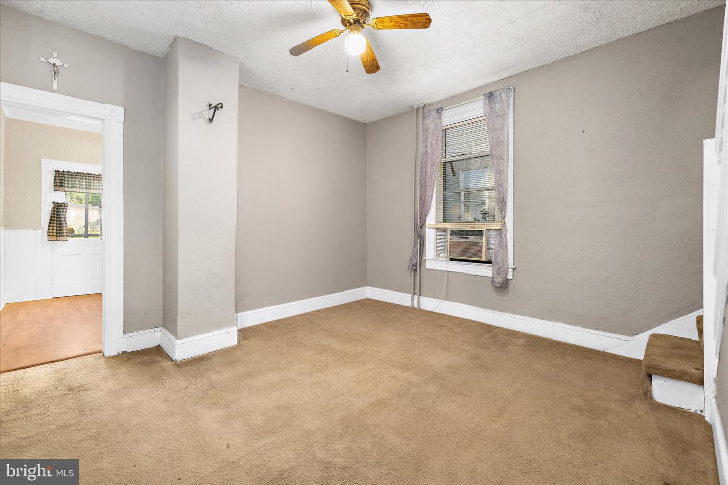 3246 Kingsley St Property Photo 12