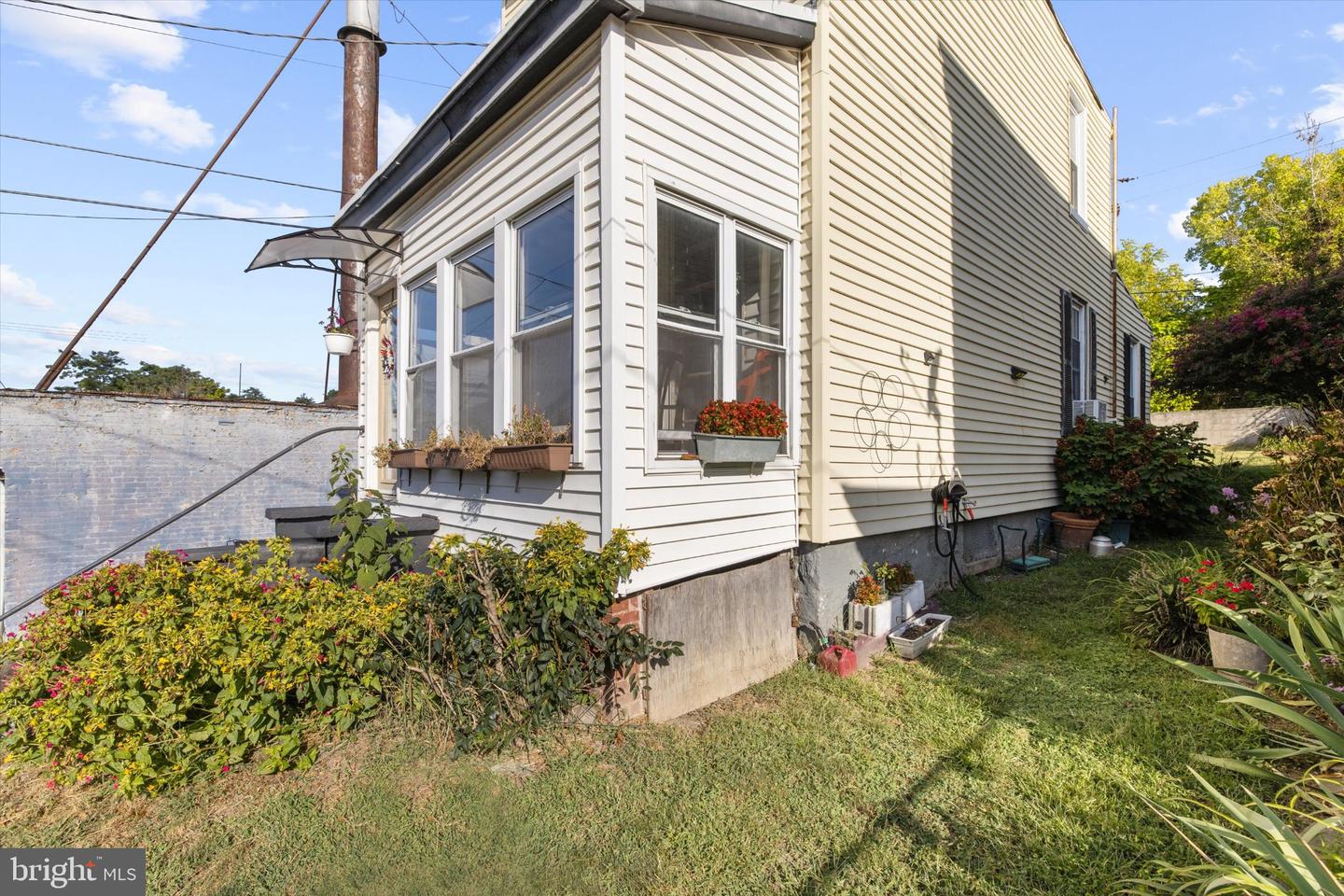 3246 Kingsley St Property Photo 30