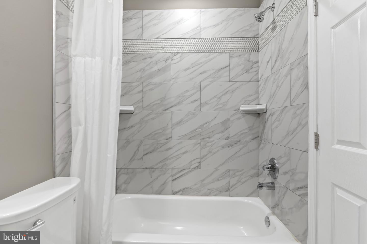 1225 Carroll St Property Photo 22