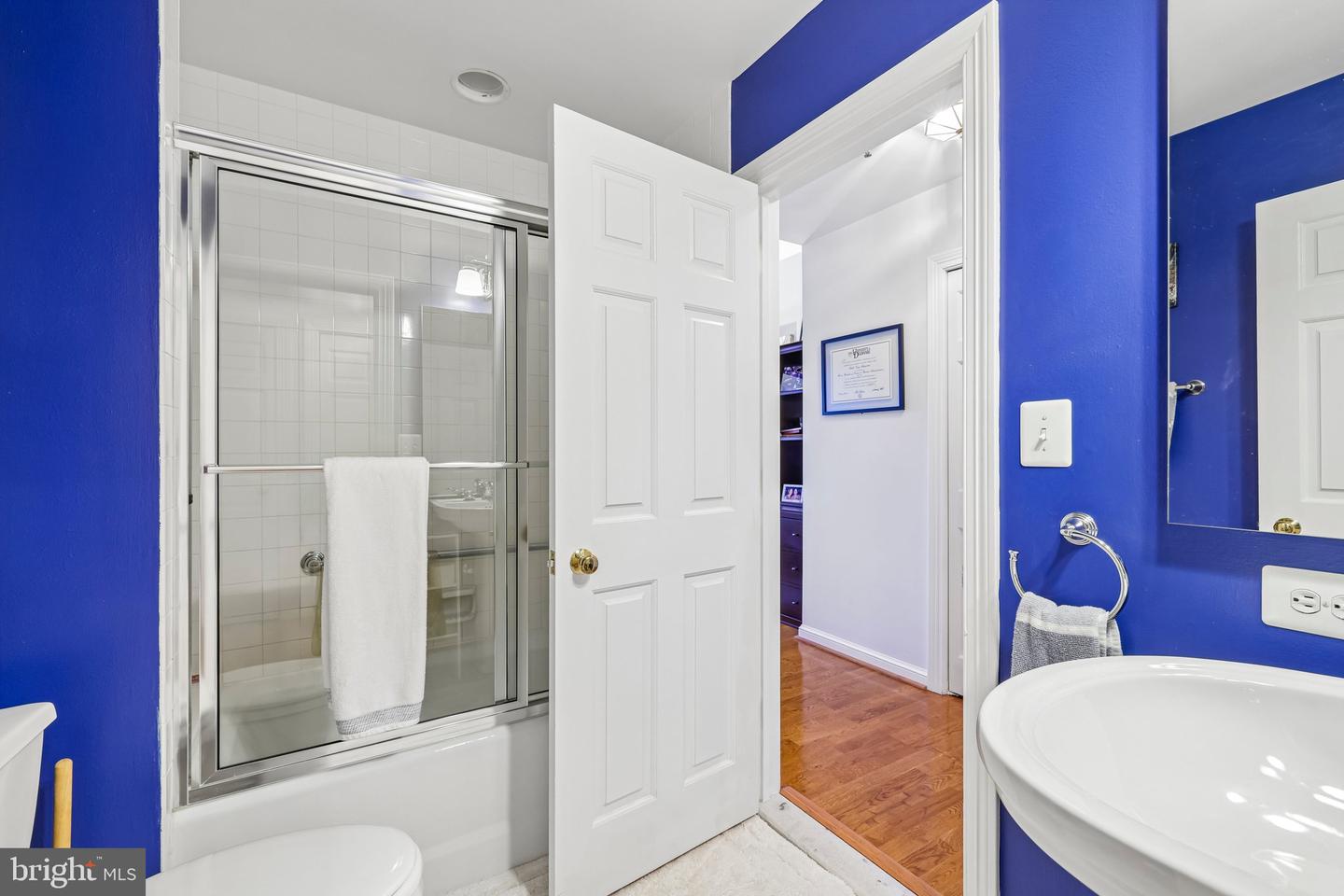 10 E Lee St #802 Property Photo 29