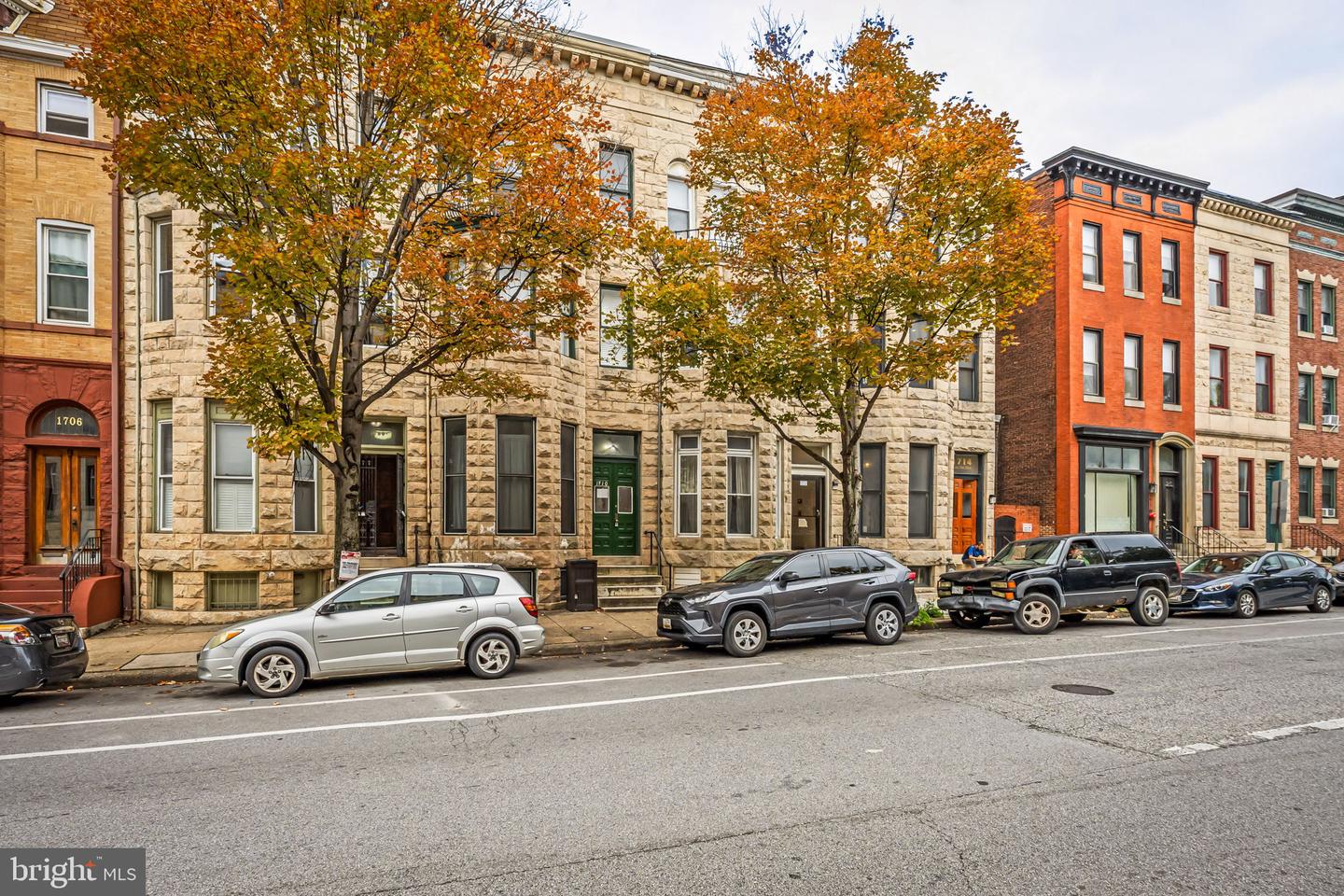 1710 Saint Paul St Property Photo 3