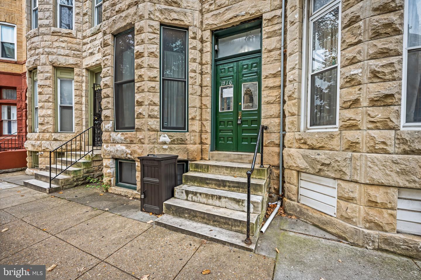 1710 Saint Paul St Property Photo 4