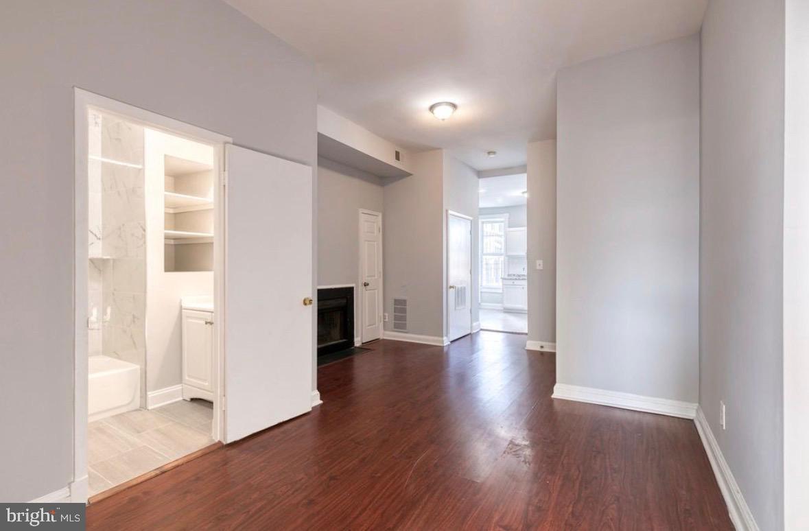 1710 Saint Paul St Property Photo 9