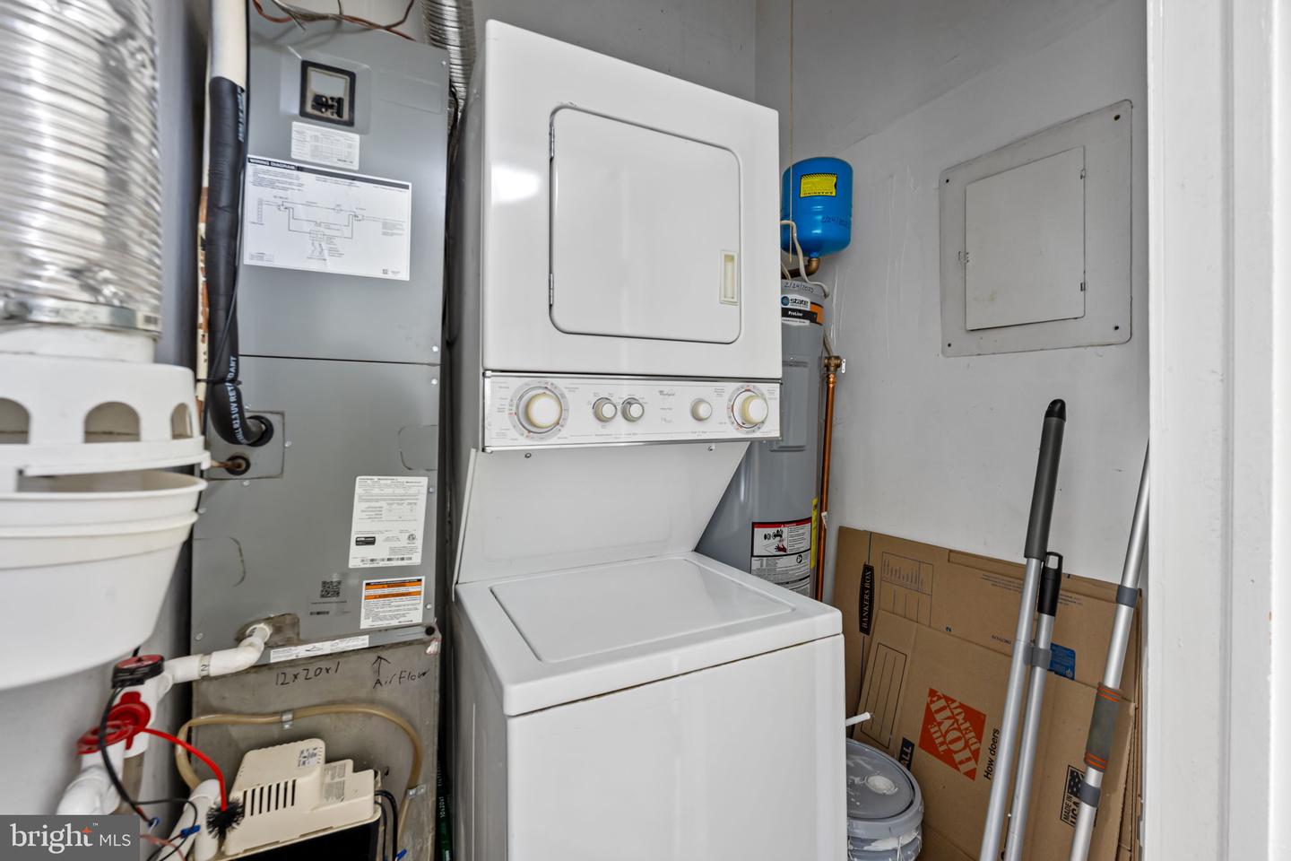 1710 Saint Paul St Property Photo 14