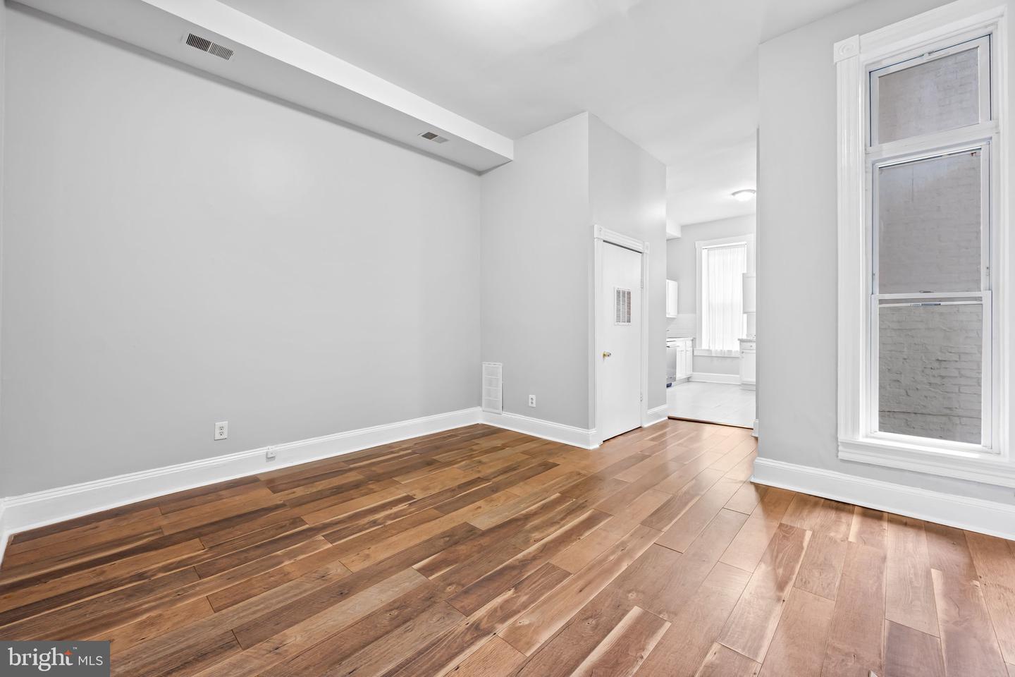 1710 Saint Paul St Property Photo 15