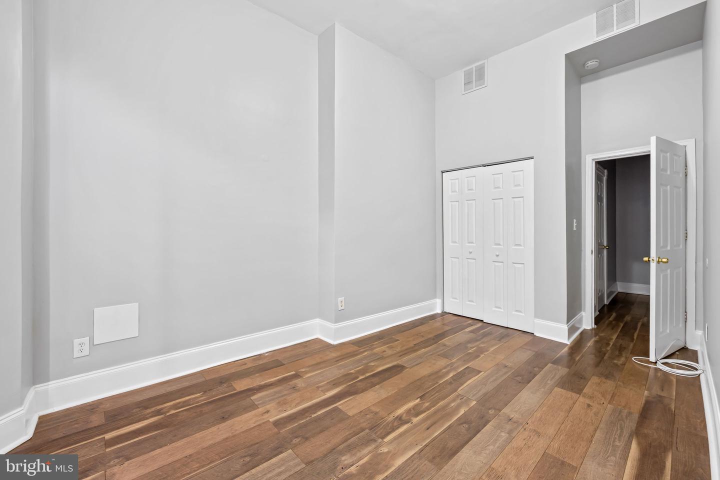 1710 Saint Paul St Property Photo 23