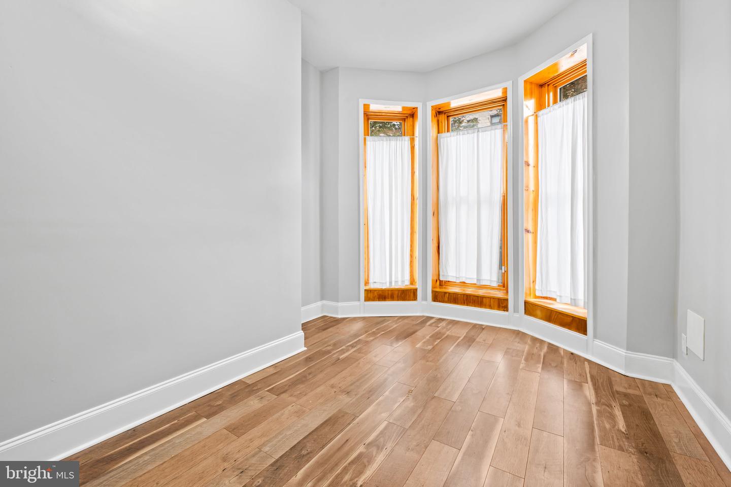 1710 Saint Paul St Property Photo 24
