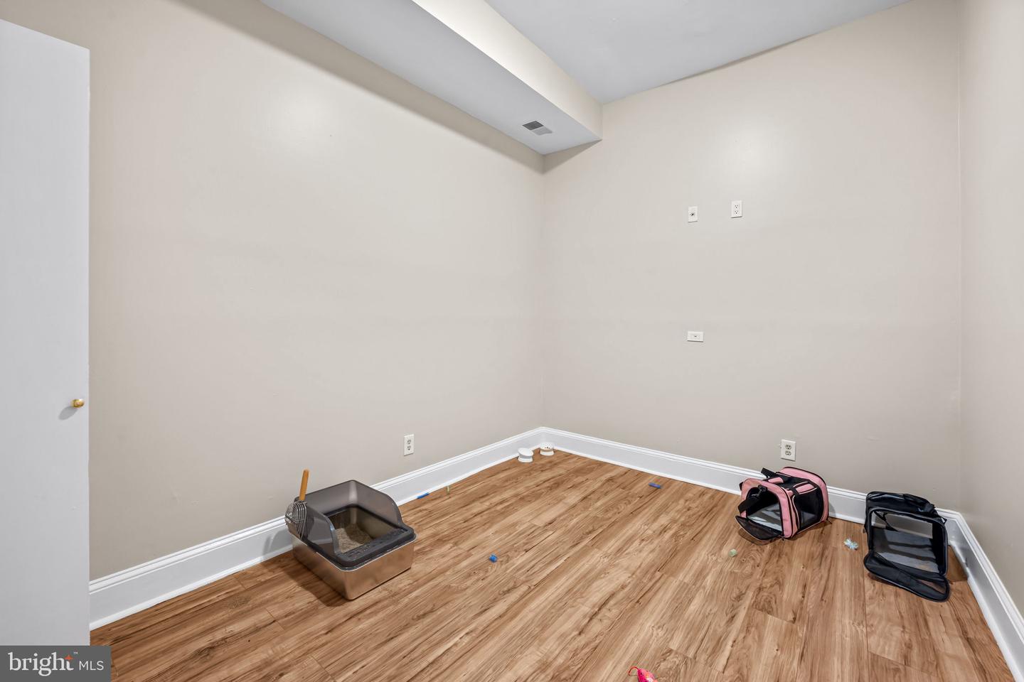 1710 Saint Paul St Property Photo 29