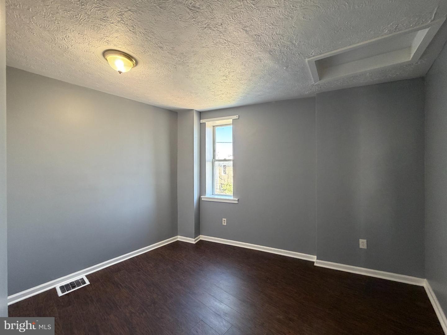 2671 Saint Benedict St Property Photo 10