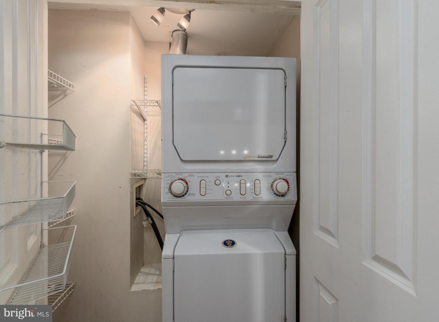 2224 Bank St Property Photo 17