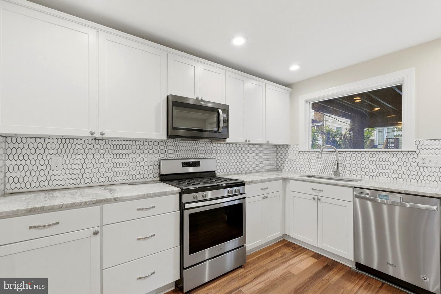 337 S Bouldin St Property Photo 10