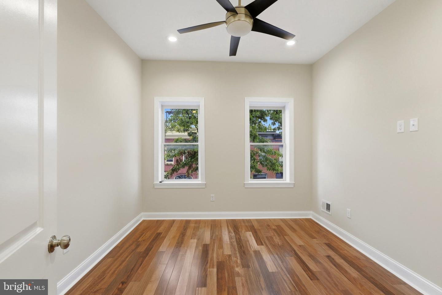 337 S Bouldin St Property Photo 12
